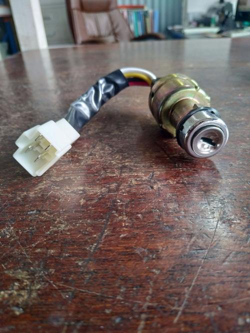 玉柴柴油发动机厂家直销发动机预热起动开关配件